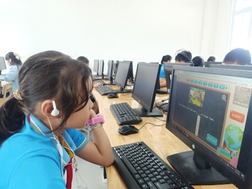 Cuộc thi olympic tiếng anh trên Internet - IOE